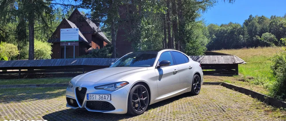 alfa romeo giulia białystok Alfa Romeo Giulia cena 111900 przebieg: 40300, rok produkcji 2020 z Białystok